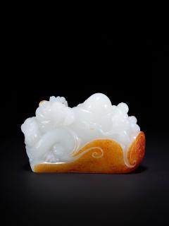 和田玉弥勒佛摆件,尺寸:11.3×4.5×7.3厘米,重量594.2克