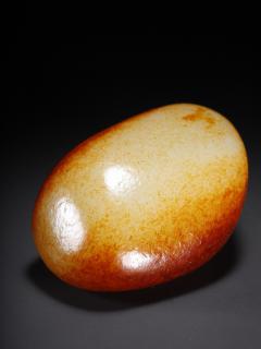 和田玉原石,尺寸:10.2×6.3×4.4厘米,重量408克